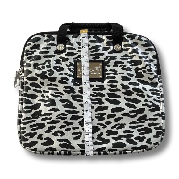 BETSEYVILLE BETSEY JOHNSON Metallic Silver & Black Leopard Padded Laptop Case - Picture 7 of 9